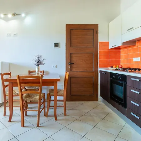 Rosanna Apartment *
